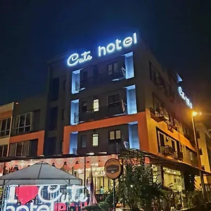 Hotel Cute & Dorms
